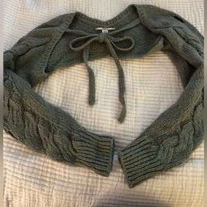 Kimchi Blue Myra Cable Knit Shrug Sweater Size Small